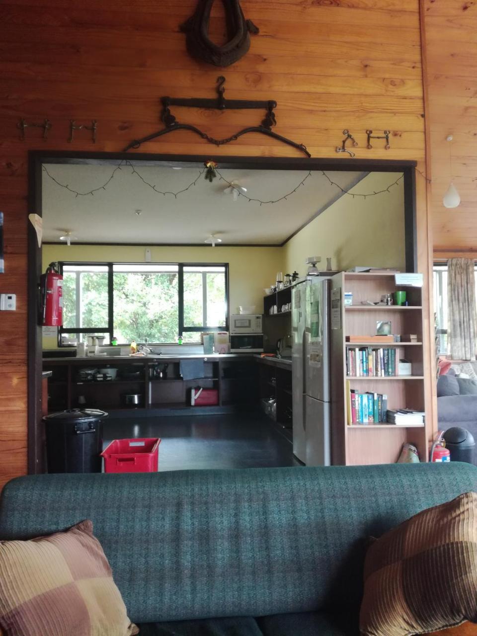 Junohall Backpackers Waitomo Caves Exterior photo