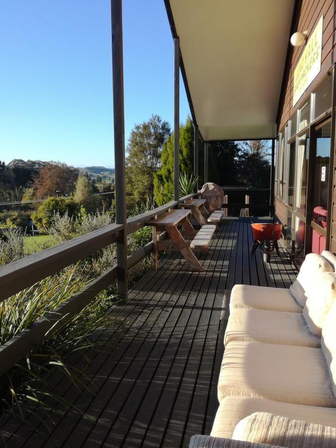 Junohall Backpackers Waitomo Caves Exterior photo